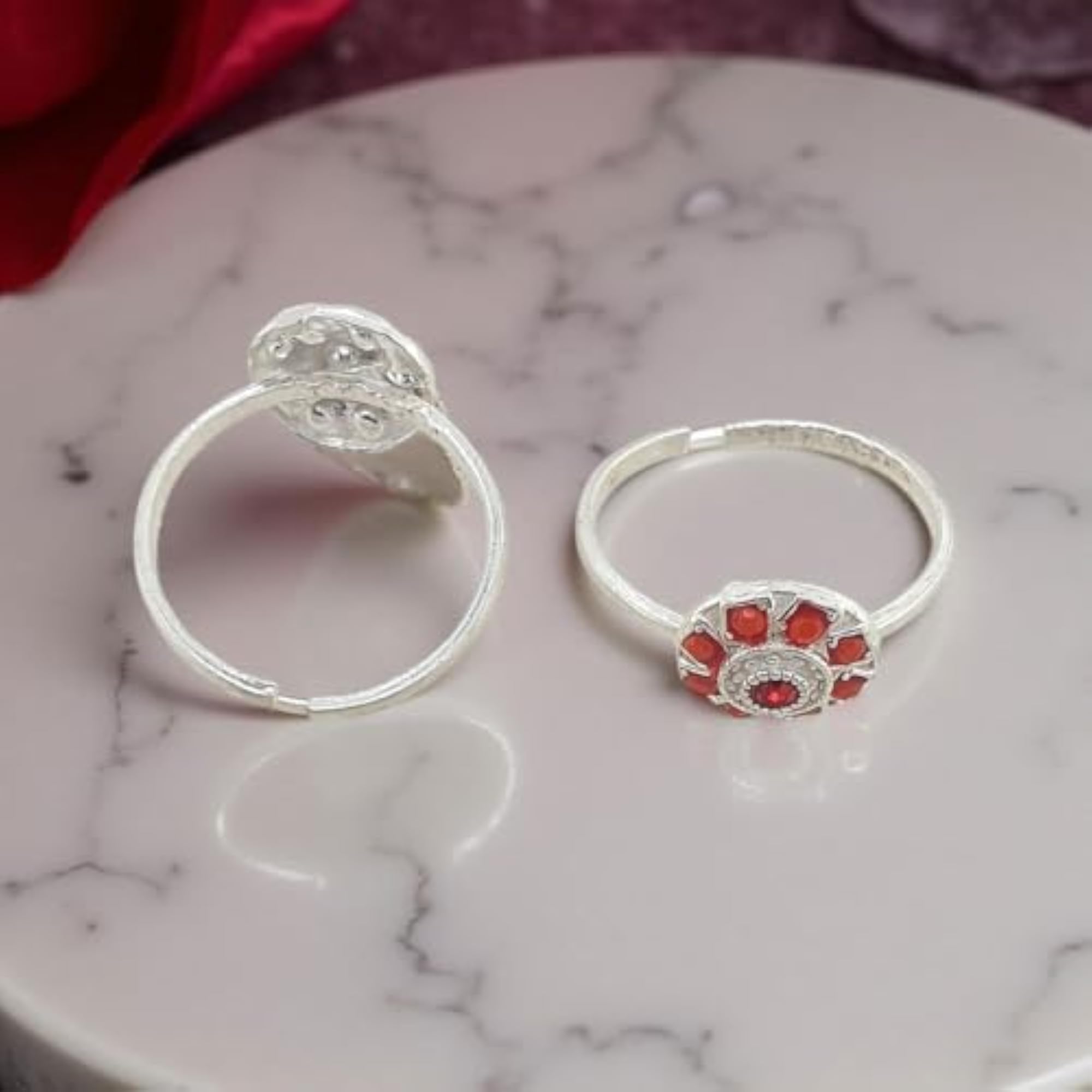 Women's 2pc Designer Red Zircon Flower Toe Rings Set
